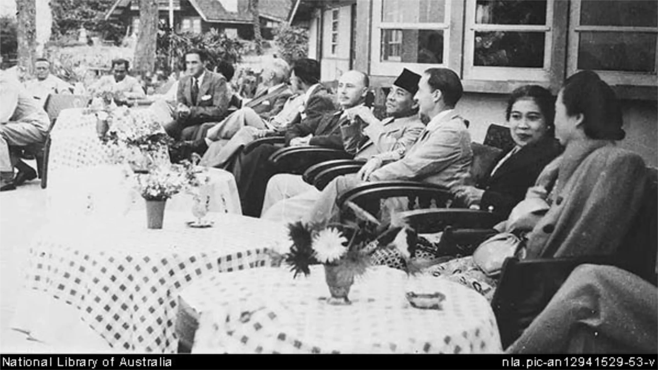 Presiden Soekarno di Sarangan