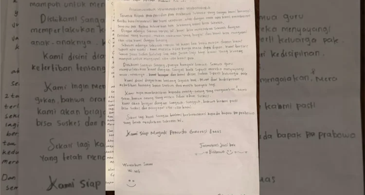 prabowo baca surat dari siswa sekolah rakyat