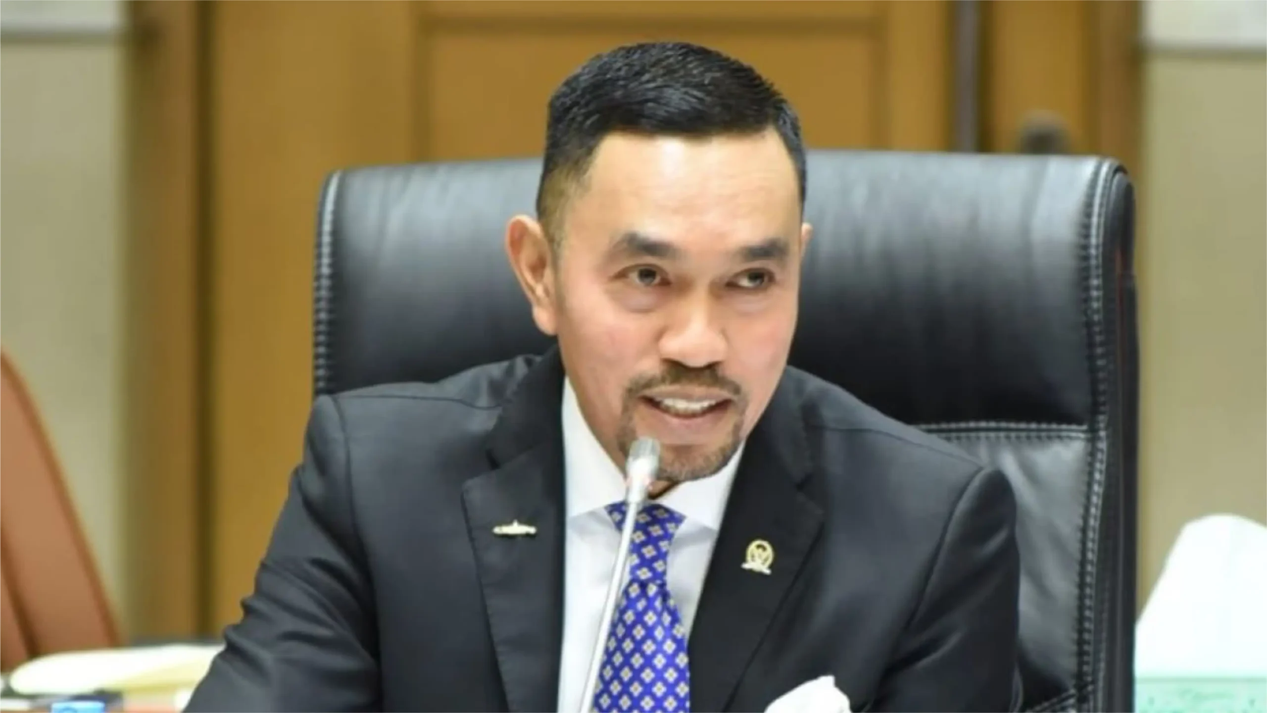 Ahmad Sahroni Dicopot dari Komisi III