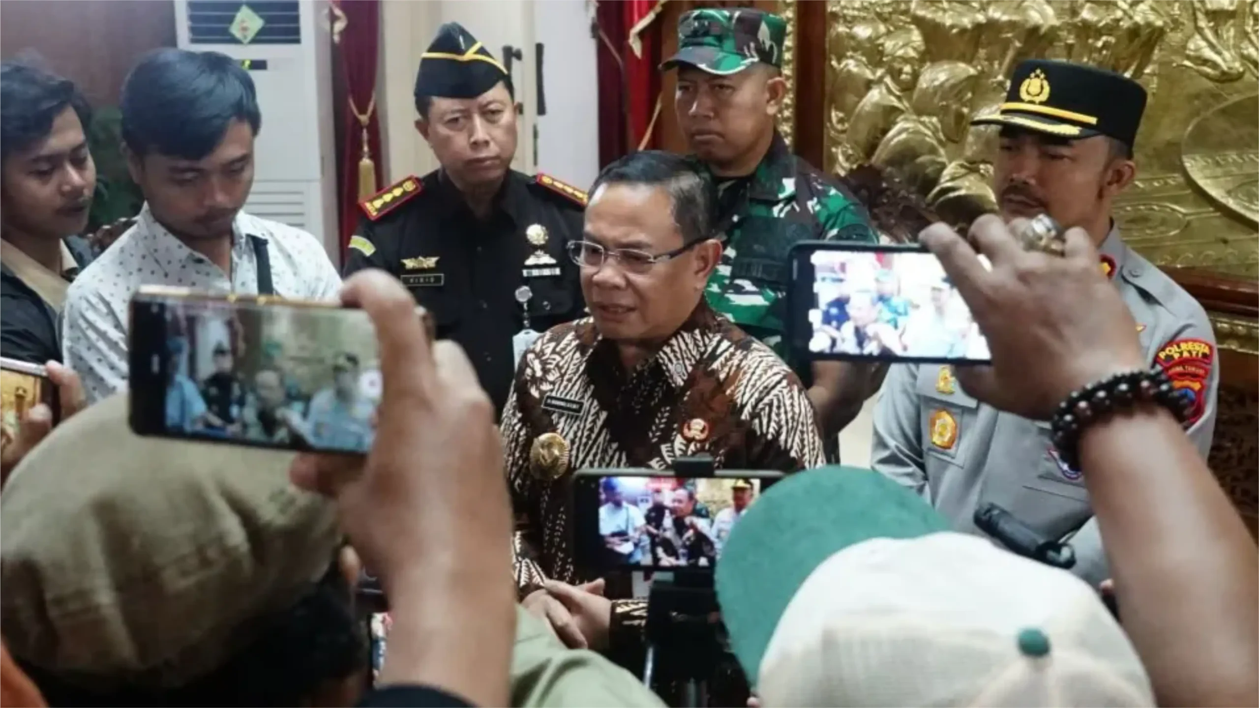 Bupati Pati Batalkan Pajak Naik