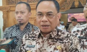 Bupati Pati Minta Maaf
