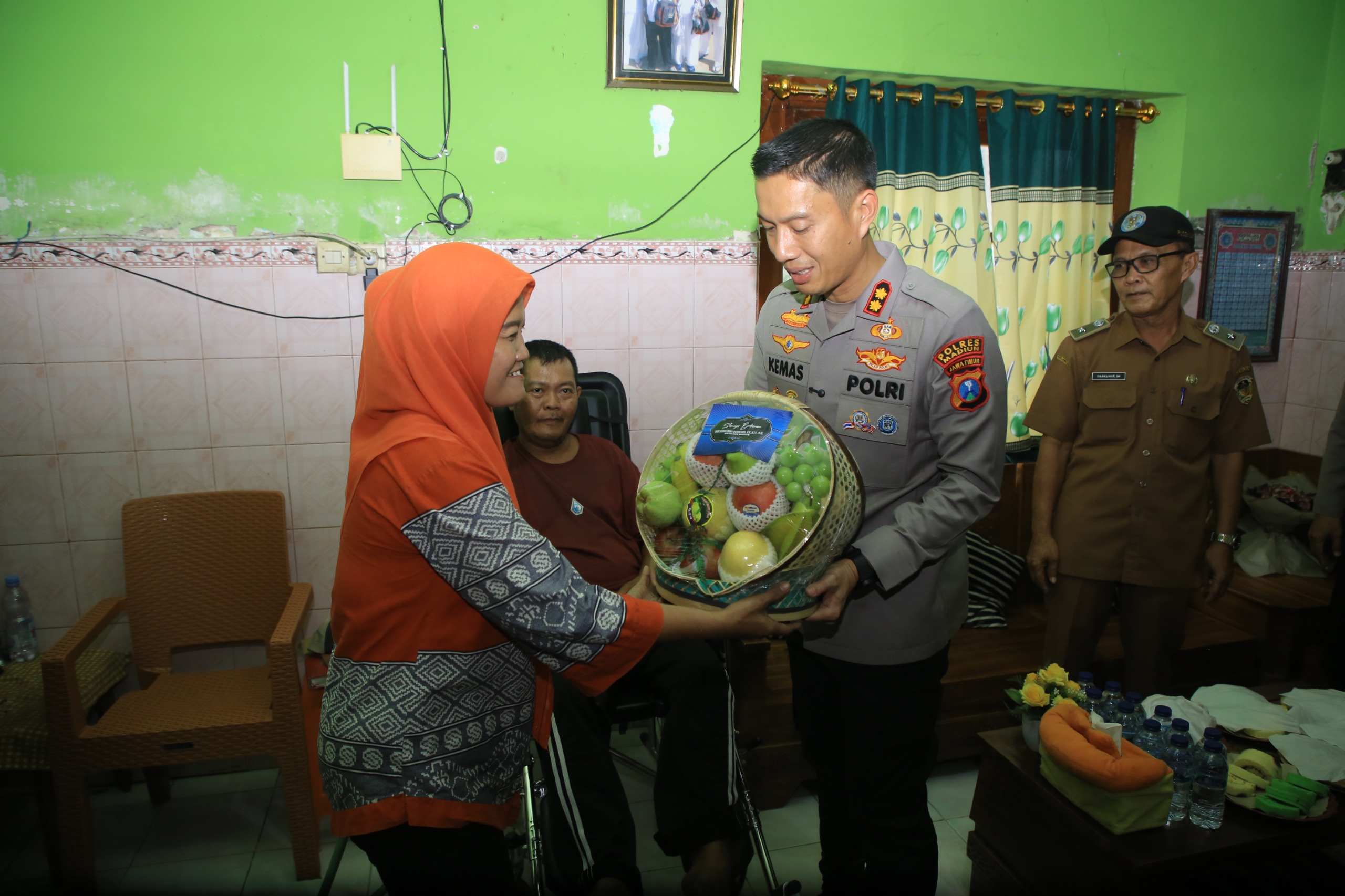 Kapolres Madiun AKBP Kemas Indra Natanegara