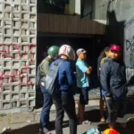 Rumah Sahroni Dijarah Massa