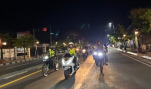 Kapolres Madiun Bersama Jajaran menggunakan Motor