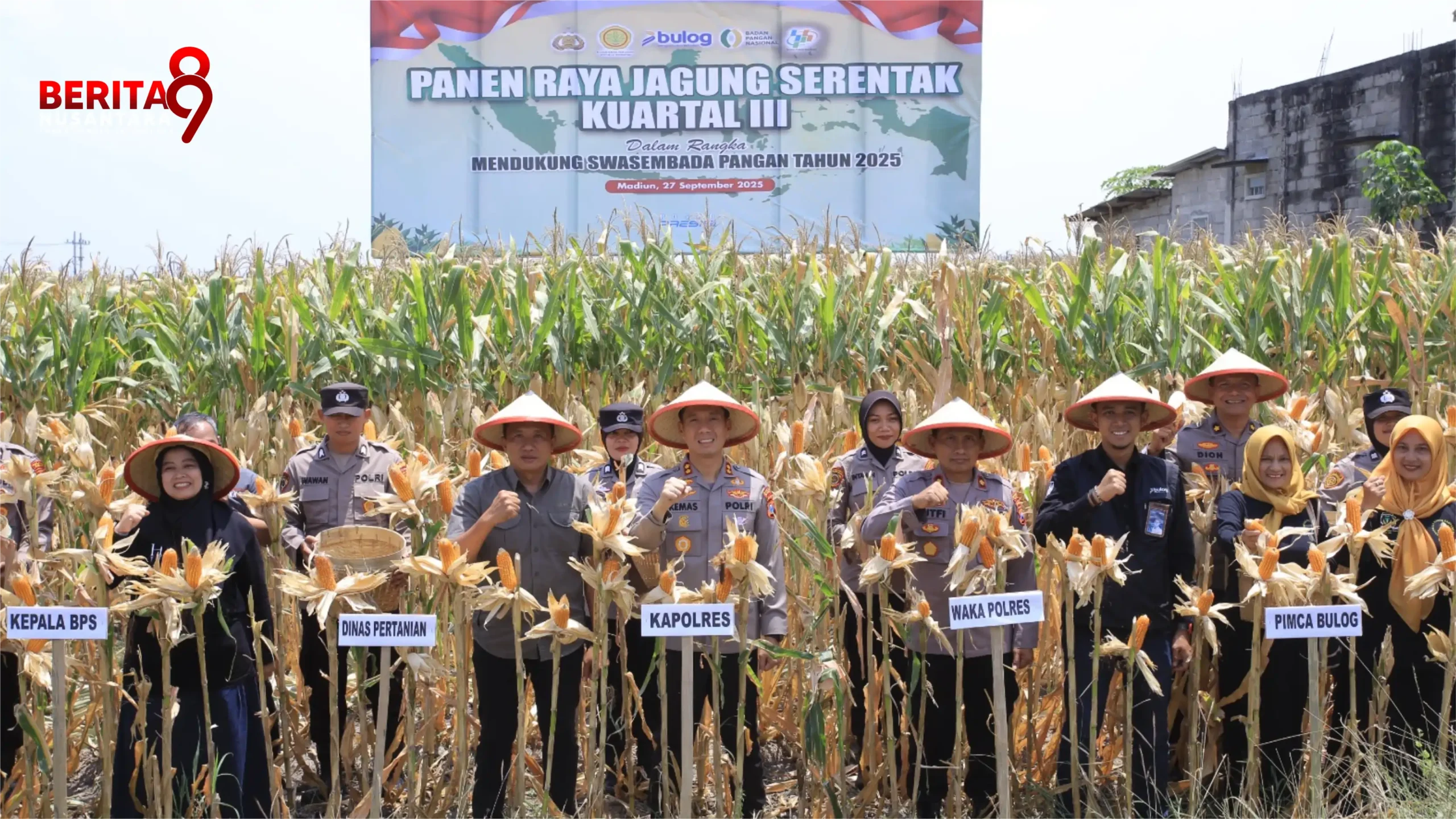Kapolres Madiun Panen Jagung