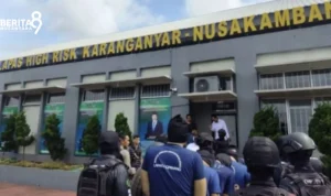 Menteri Agus Pindahkan Ammar Zoni ke Nusakambangan Menteri Agus Pindahkan Ammar Zoni ke Nusakambangan