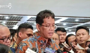 Menteri Purbaya Lawan Mafia Impor Baju Bekas Menteri Purbaya Lawan Mafia Impor Baju Bekas