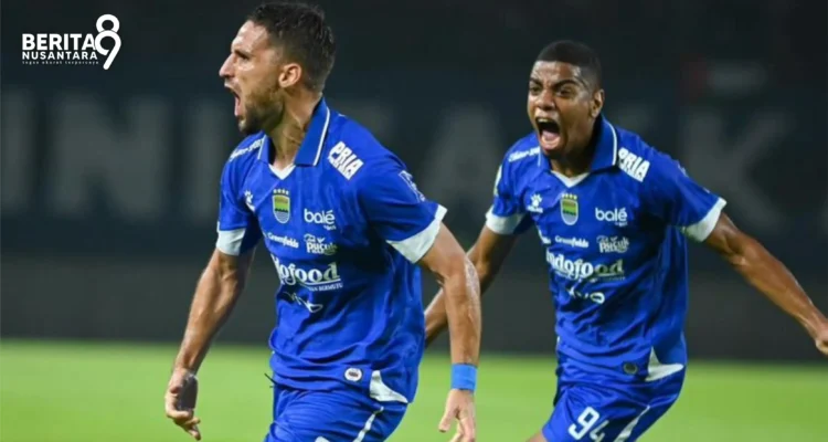 Persib Bandung vs Persis Solo Persib Bandung vs Persis Solo