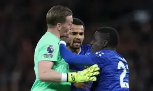 Gueye dan Keane yang berseteru saat Everton Melawan MU