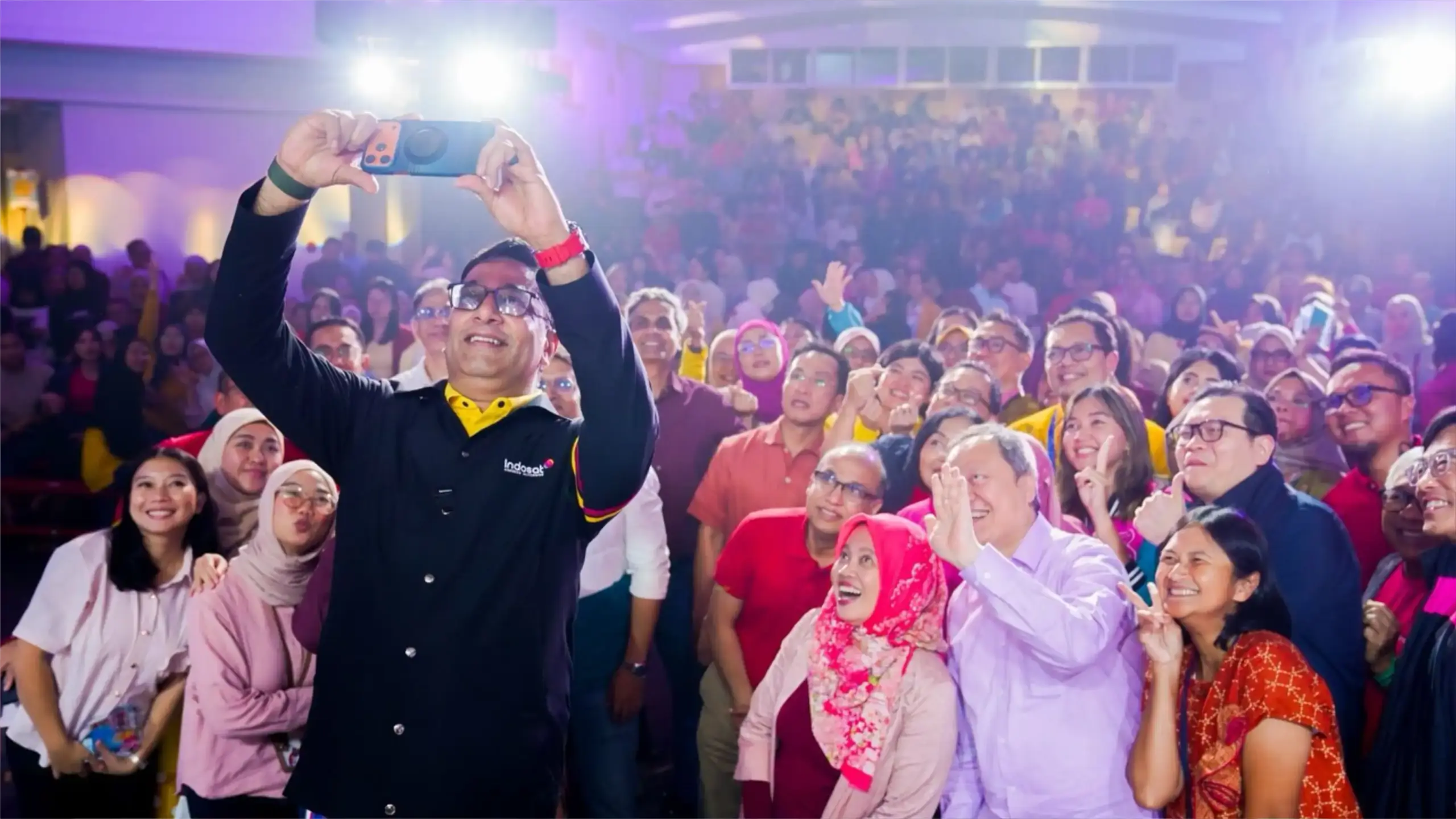 58 Indosat Oredo Hutchinson