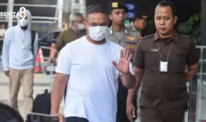 Gubernur Riau yang kena OTT KPK Gubernur Riau yang kena OTT KPK