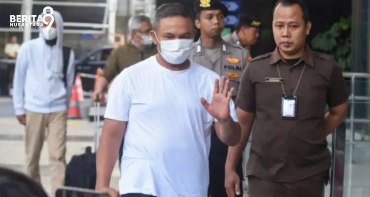 Gubernur Riau yang kena OTT KPK Gubernur Riau yang kena OTT KPK