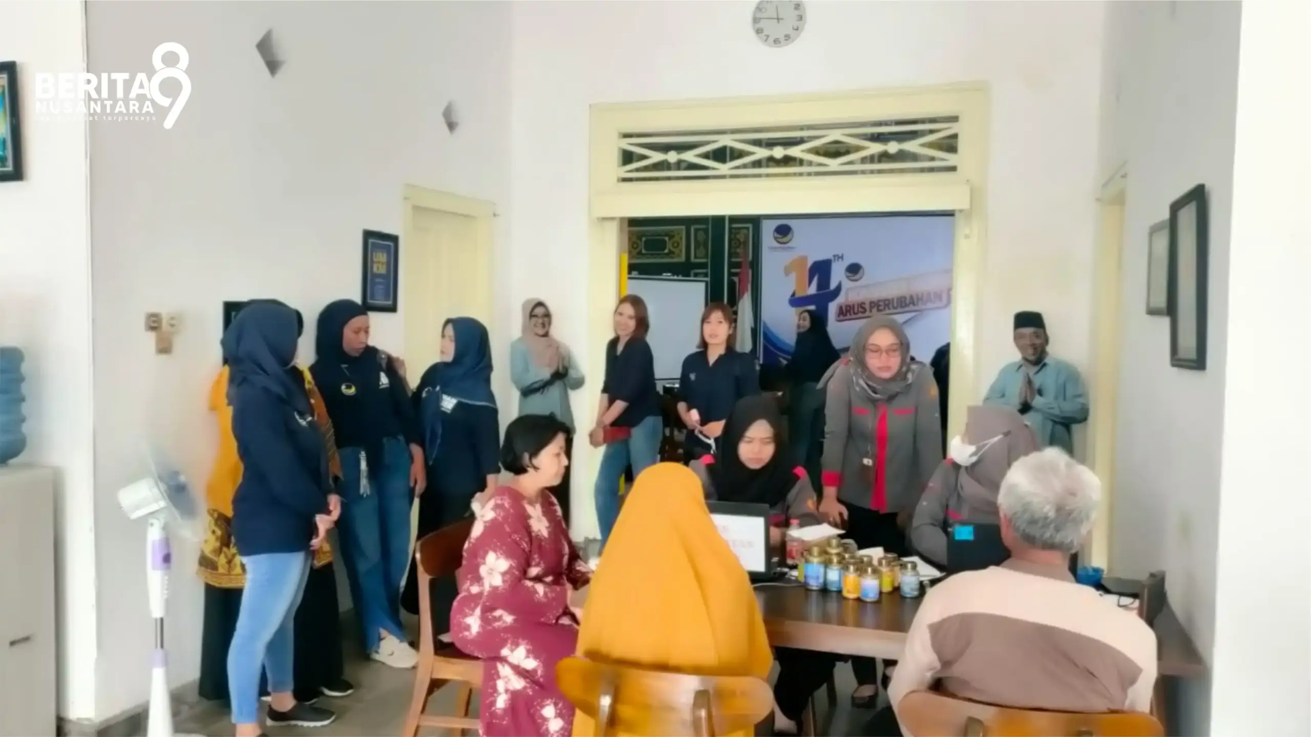 Warga Meramaikan Cek kesehatan gratis di HUT ke 14 NasDem