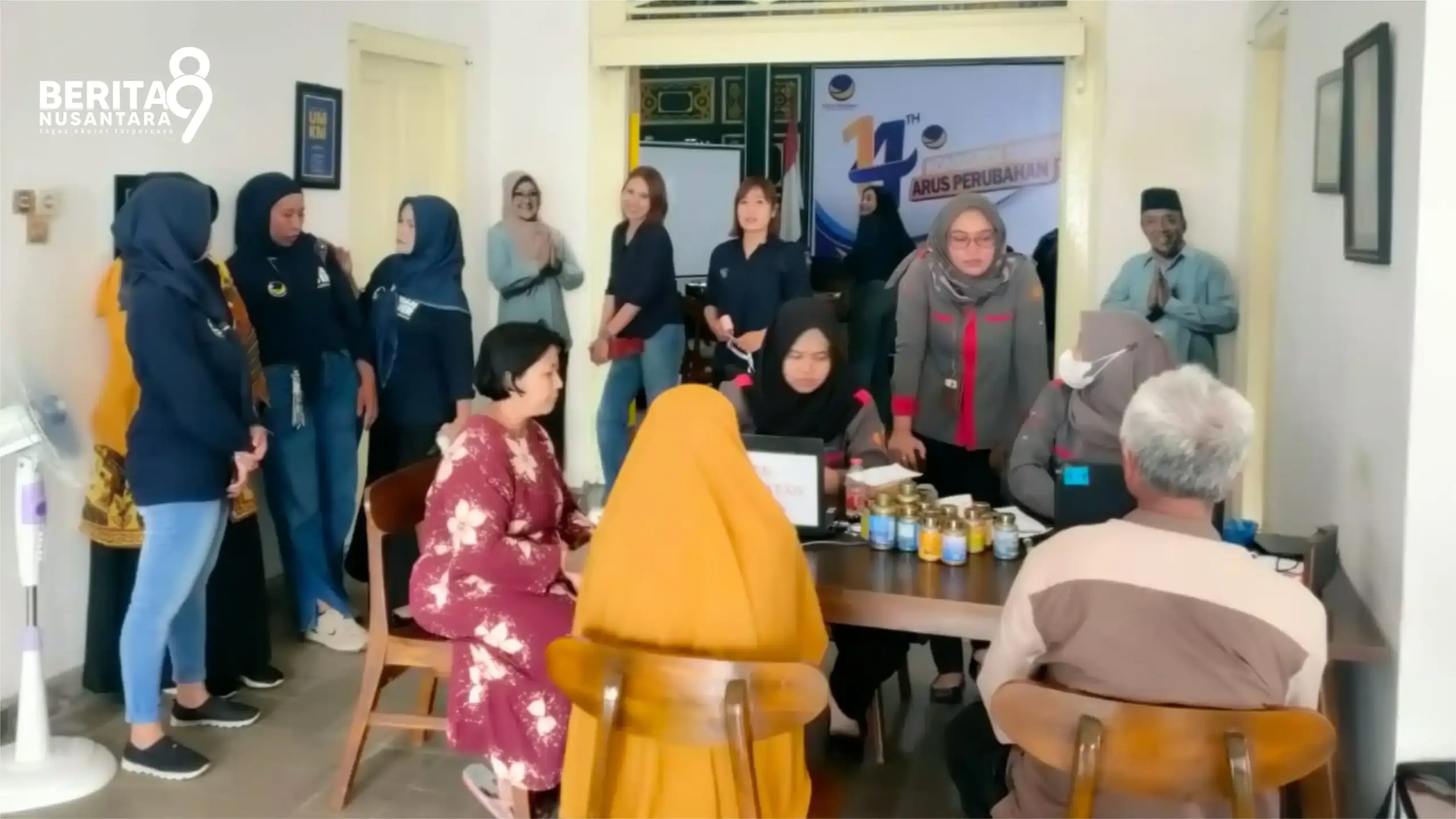 Antusiasme warga dalam pemeriksaan kesehatan gratis di HUT 14 NasDem