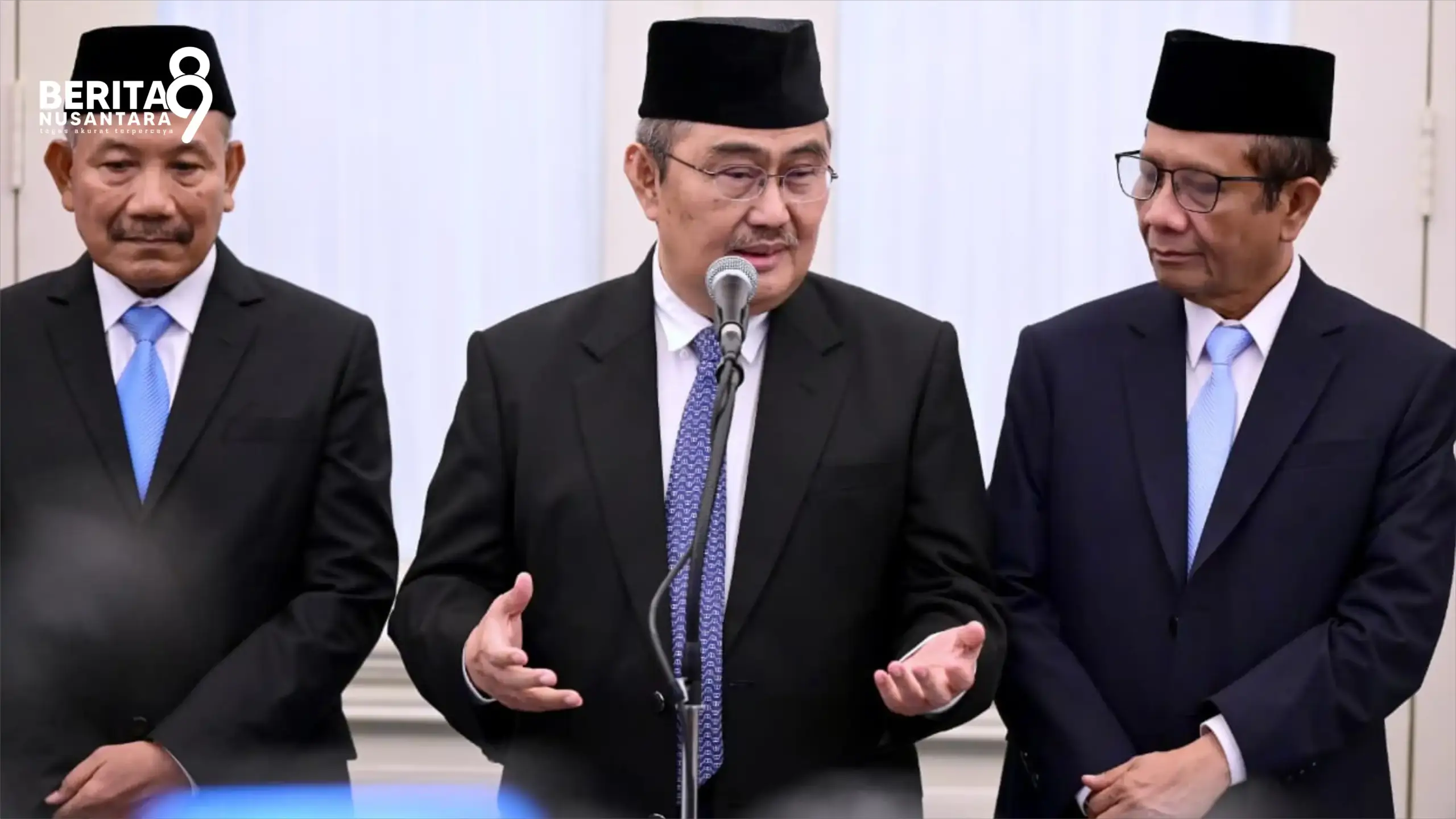 Mahfud MD bersama Jimly Asshidiqie dan Otto Hasibuan