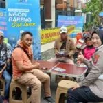 Ngopi Bareng Ditlantas Polda Jatim dan Warga Ngopi Bareng Ditlantas Polda Jatim dan Warga