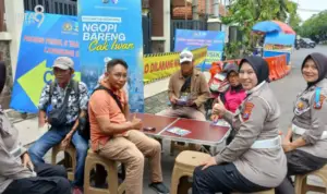 Ngopi Bareng Ditlantas Polda Jatim dan Warga