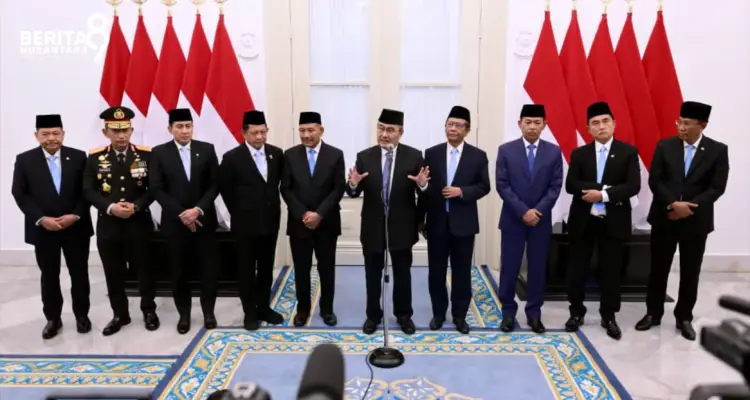 Pelantikan Komisi Percepatan Reformasi Polri Pelantikan Komisi Percepatan Reformasi Polri