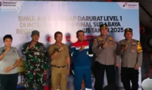 Simulasi tanggap Darurat Integrated Terminal Surabaya Simulasi tanggap Darurat Integrated Terminal Surabaya