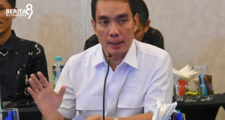 Wakil Ketua Komisi XI DPR RI Fauzi H Amro