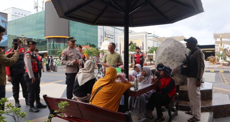 Polres Madiun Kota Gelar Patroli Kamtibmas Antisipasi Long Weekend Polres Madiun Kota Gelar Patroli Kamtibmas Antisipasi Long Weekend