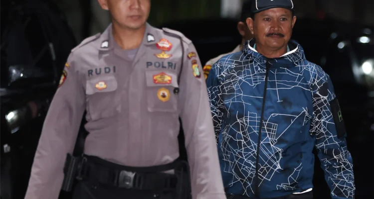 Profil Wali Kota Madiun Profil Wali Kota Madiun