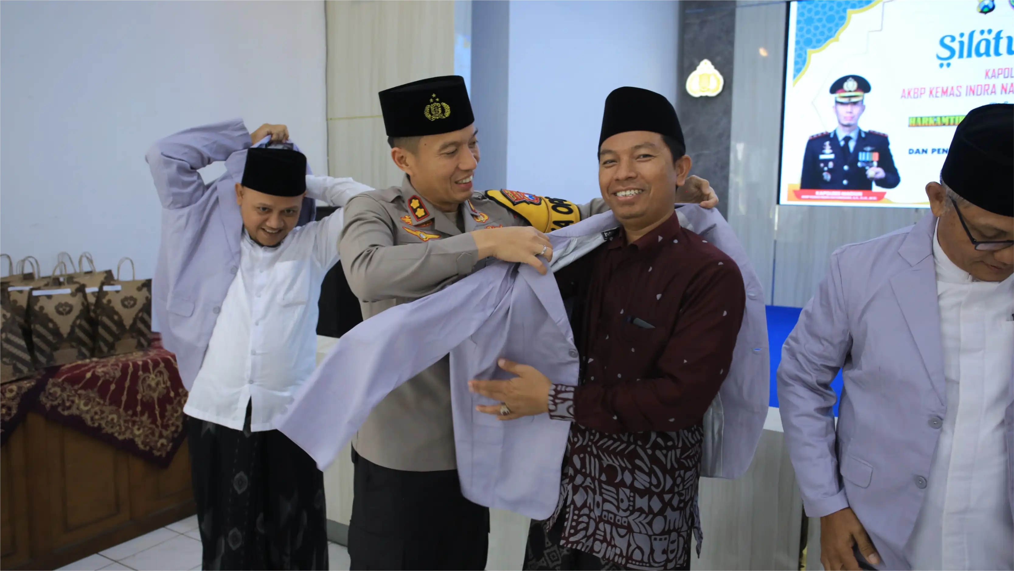 Kapolres madiun Sinergi dengan ulama