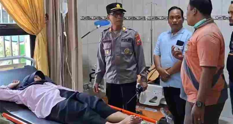 Puluhan Santri di Ngawi diduga keracunan Makanan MBG Puluhan Santri di Ngawi diduga keracunan Makanan MBG