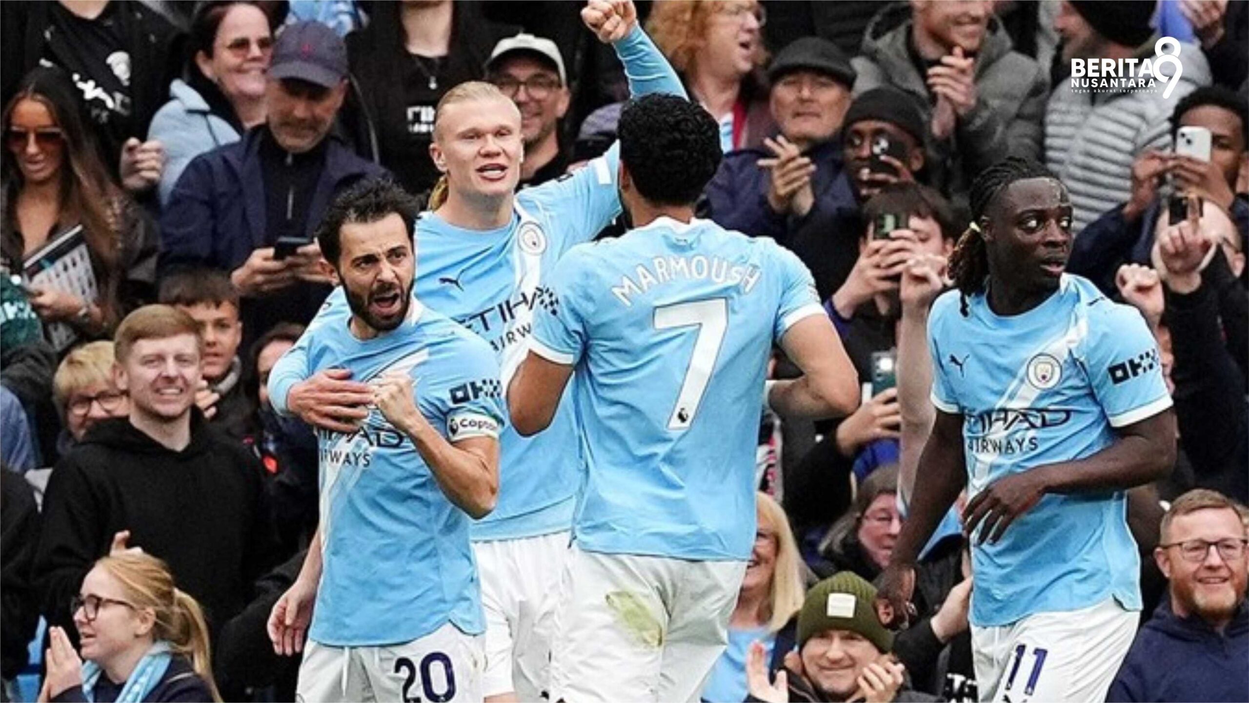 Pemain Manchester City merayakan gol ke gwang Brentford