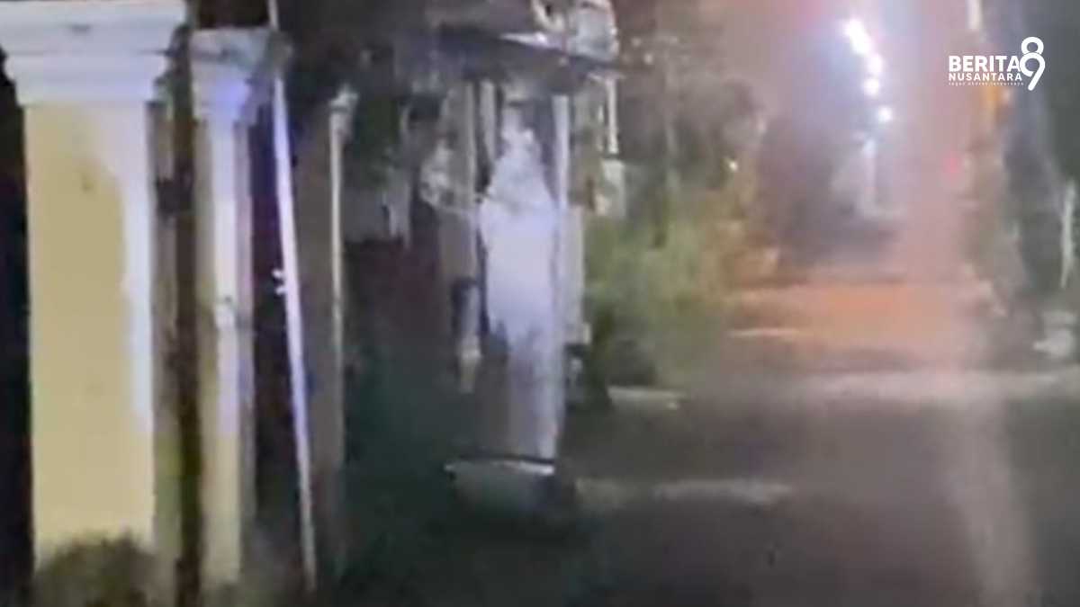Video Viral Penampakan Pocong di Lamongan
