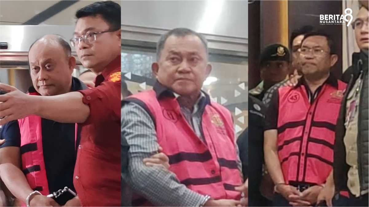 Dadan Hindayana Lodewyk Pusung dan Sony Sonjaya saat di Kejaksaan Agung