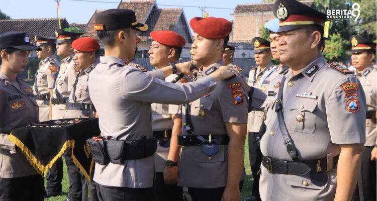 Upacara Sertijab Mutasi Pejabat Polres Madiun Upacara Sertijab Mutasi Pejabat Polres Madiun
