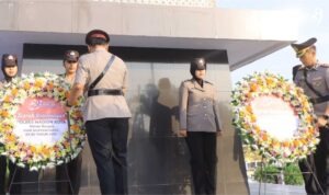 Ziarah Makam Pahlawan di Polres Madiun Ziarah Makam Pahlawan di Polres Madiun