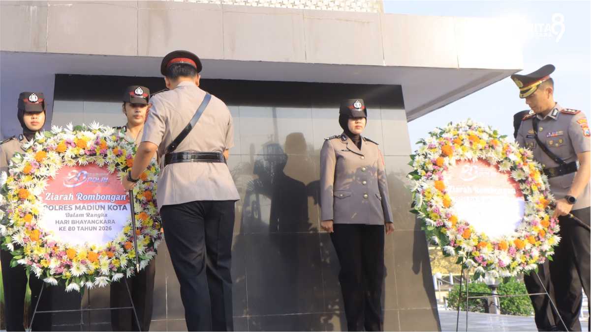 Ziarah Makam Pahlawan di Polres Madiun