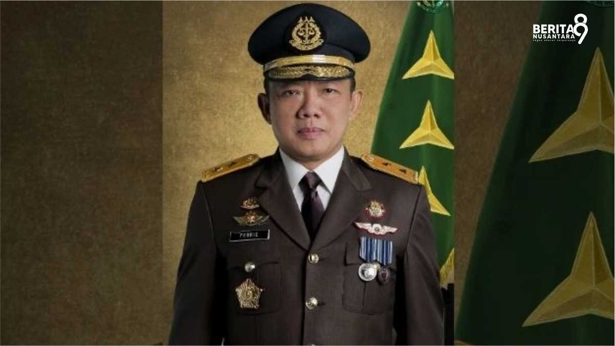 Eks Jampidsus Febrie Adriansyah Tersangka