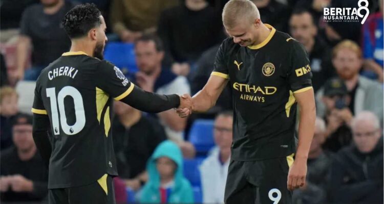Haaland dan Cherki Mnggila dalam laga Crystal Palace vs Manchester City