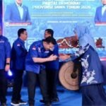 Khofifah Restui Emil Dardak