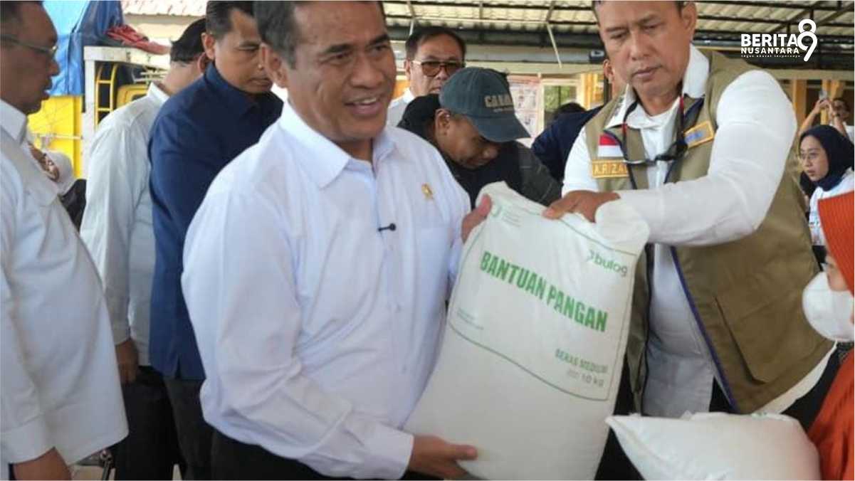 Menteri Pertanian Cek Bantuan Pangan di Surabaya