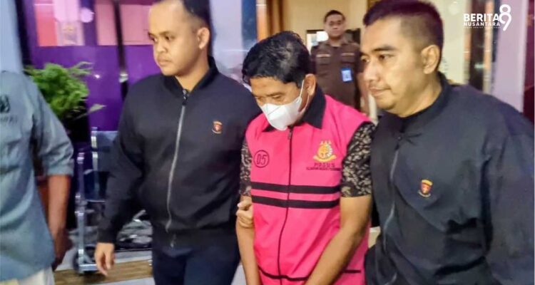 Tersangka Dugaan Korupsi Tunjangan Perumahan DPRD Ponnorogo Tersangka Dugaan Korupsi Tunjangan Perumahan DPRD Ponnorogo