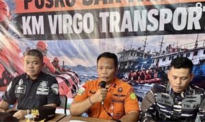BASARNAS Evakuasi 103 Penumpang Kapal Virgo Transport