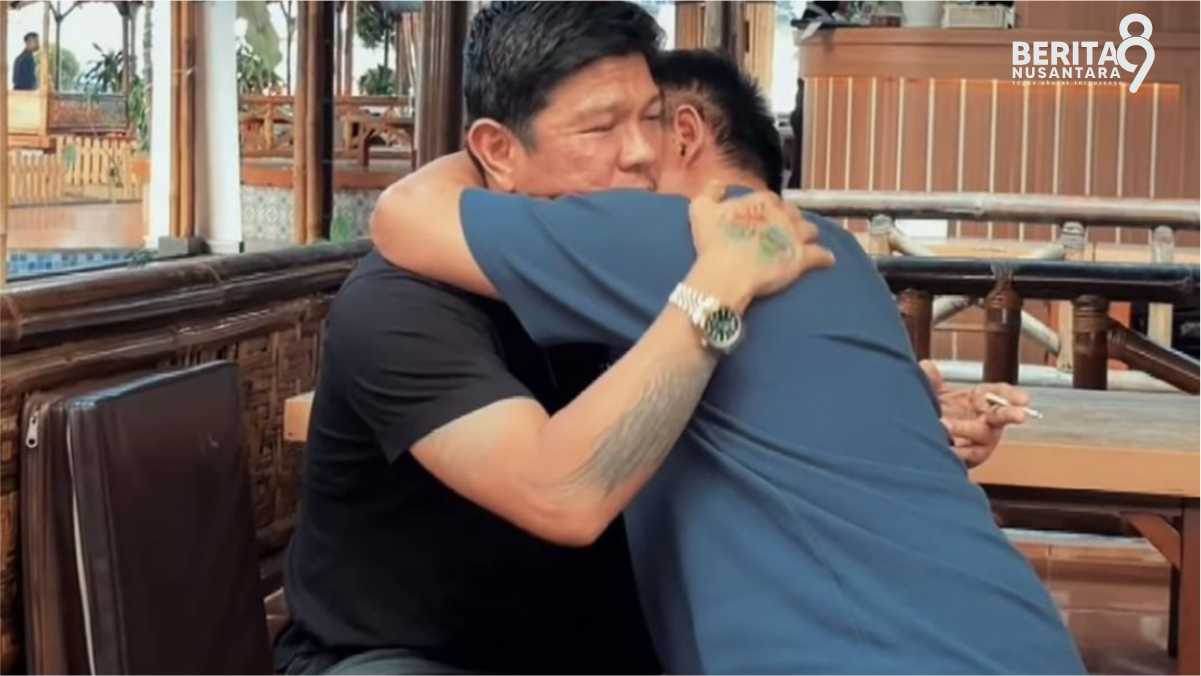Kangen Band Batal Bubar Andika dan Dodhy Nangis Berpelukan