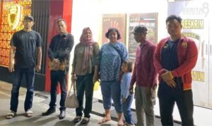 Pendamping Hukum dan Keluarga Korban setelah Polres Madiun Amankan Buron Pelaku kekerasan